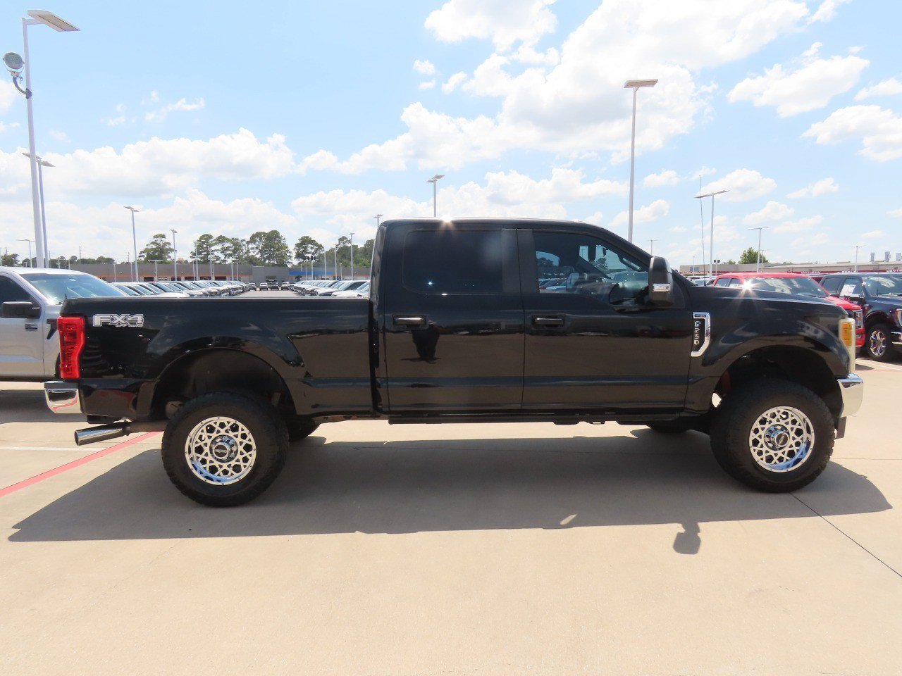 Certified 2017 Ford F250 XL w/ STX Appearance Package AWD/4WD image 10