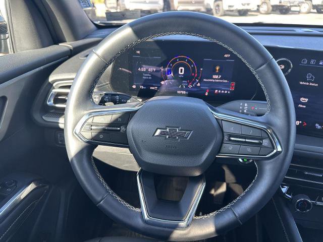 Used 2025 Chevrolet Traverse LT w/ Midnight/Sport Edition image 25