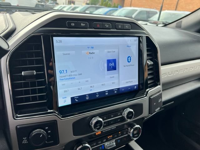 Certified 2022 Ford F350 Lariat w/ Black Appearance Package AWD/4WD image 13