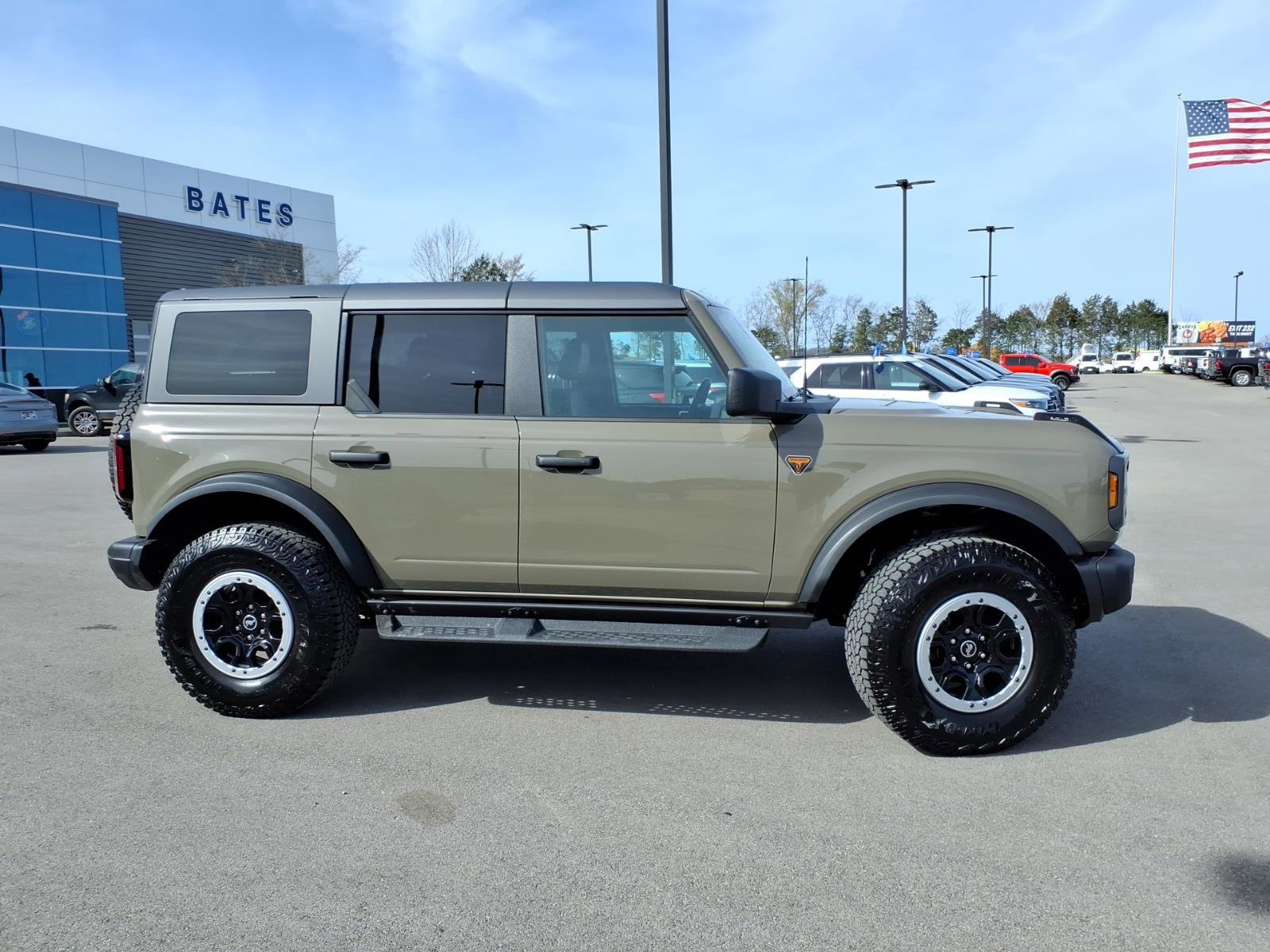 Certified 2025 Ford Bronco Badlands w/ Sasquatch Package image 6