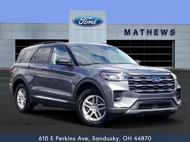 Certified 2025 Ford Explorer Active AWD/4WD image 1
