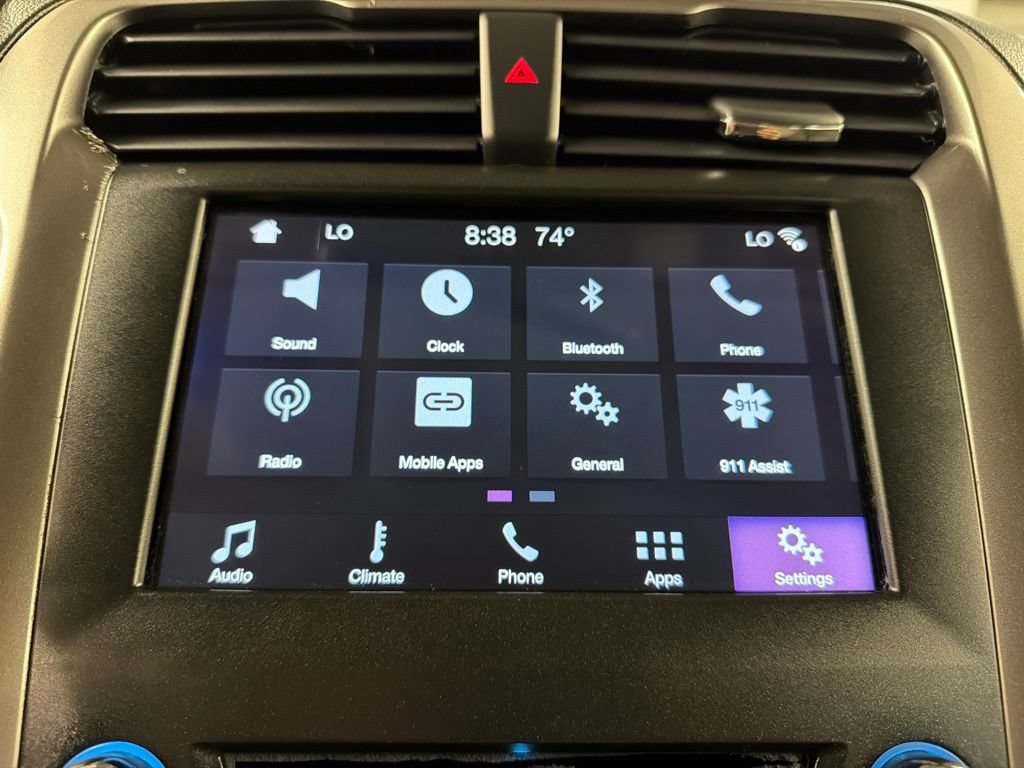 Certified 2018 Ford Fusion SE w/ Fusion SE Technology Package FWD image 9