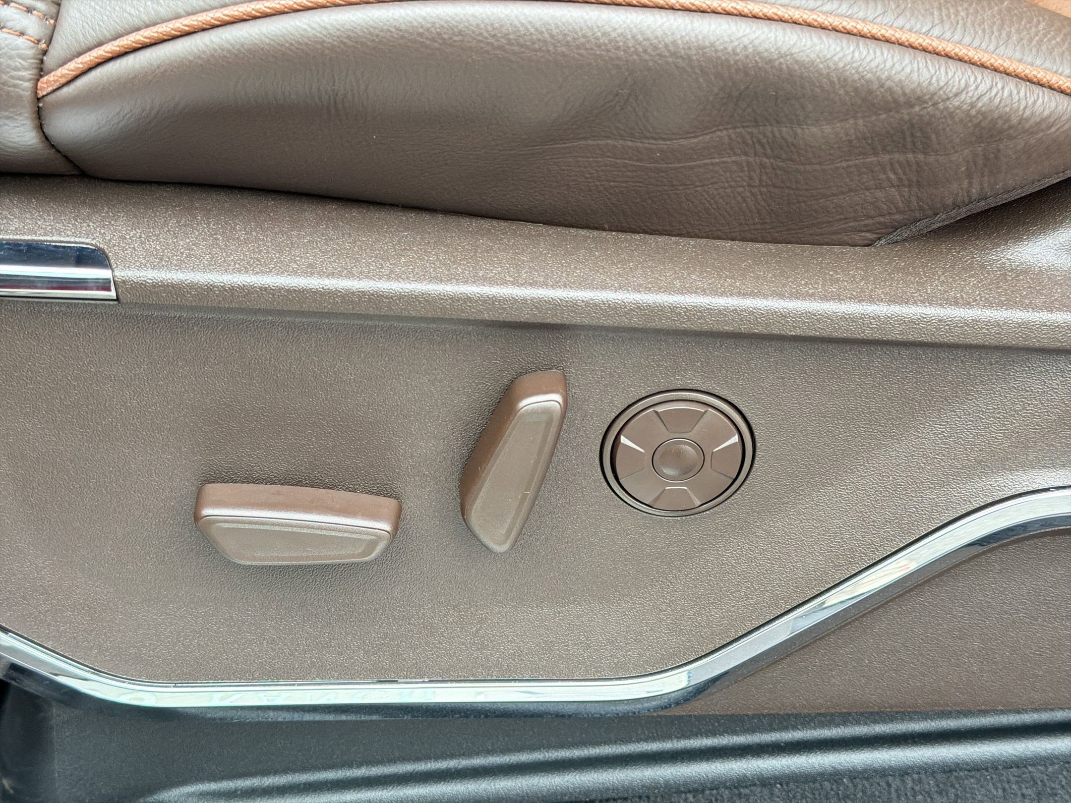 Certified 2026 Ford F250 King Ranch w/ Chrome Package AWD/4WD image 14