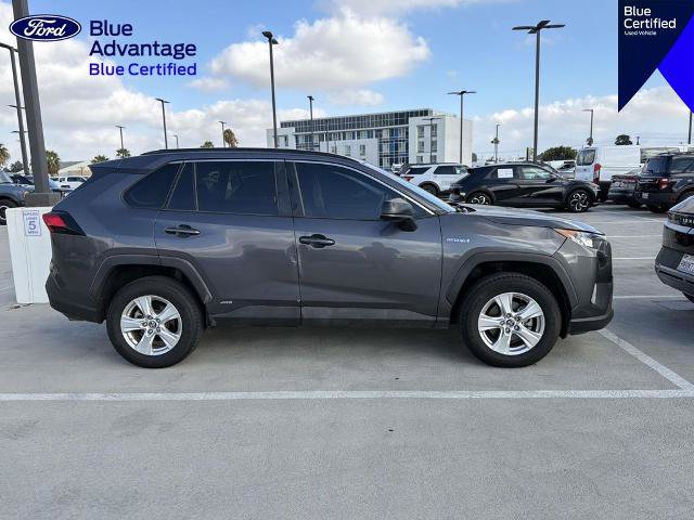 Used 2019 Toyota RAV4 LE w/ Carpet Mat Package AWD/4WD image 15
