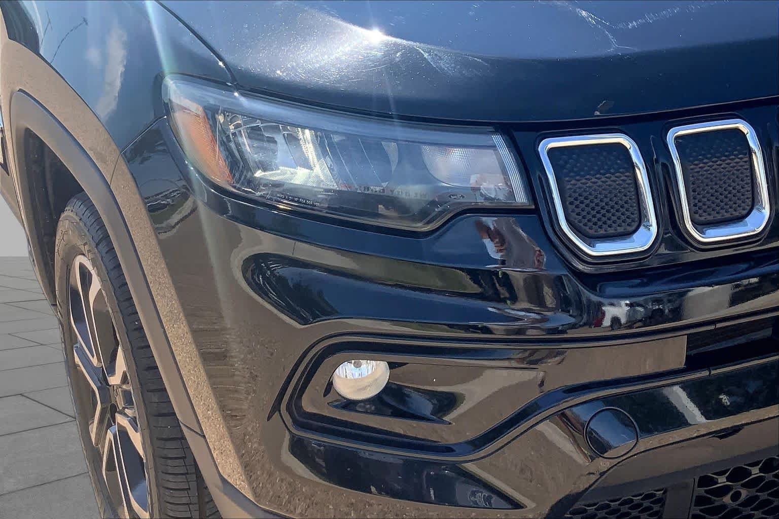 Used 2022 Jeep Compass Limited AWD/4WD image 28