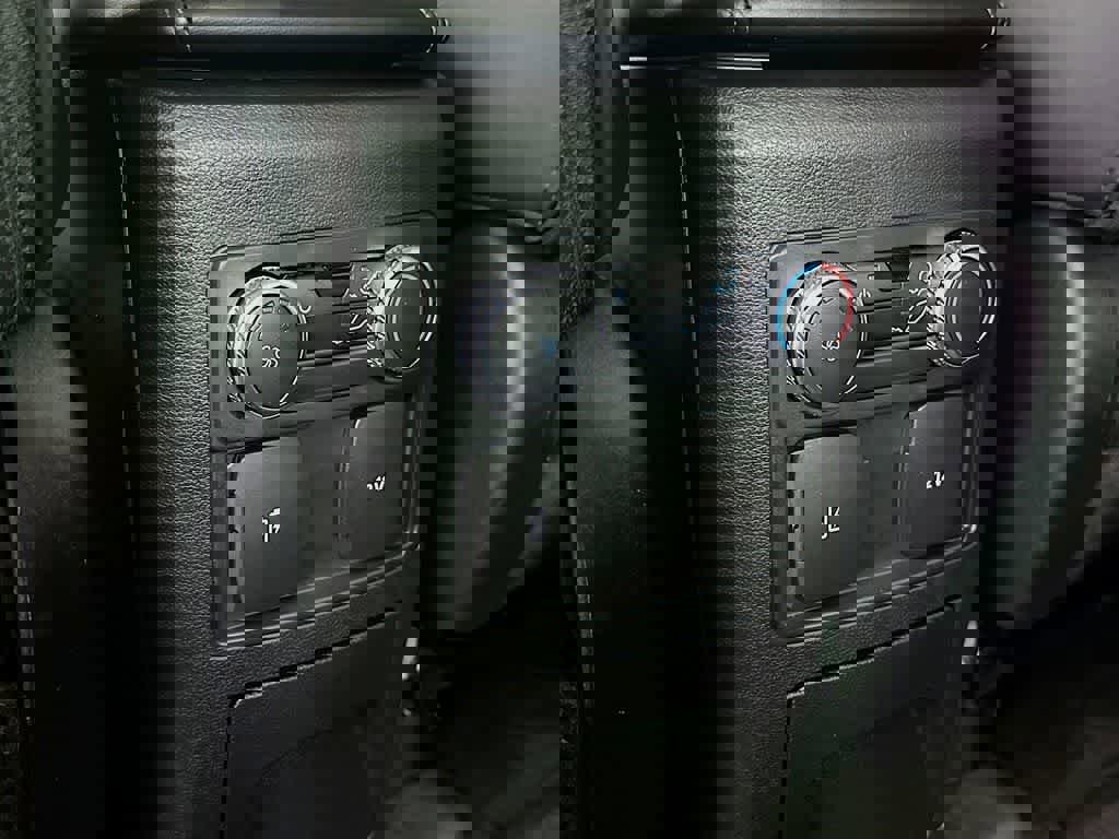 Certified 2022 Ford Explorer XLT w/ Equipment Group 202A image 16