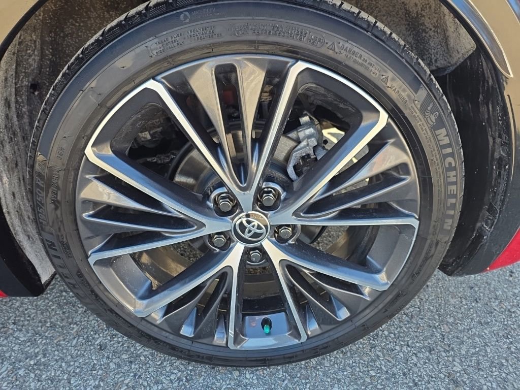 Used 2024 Toyota Prius XLE image 9