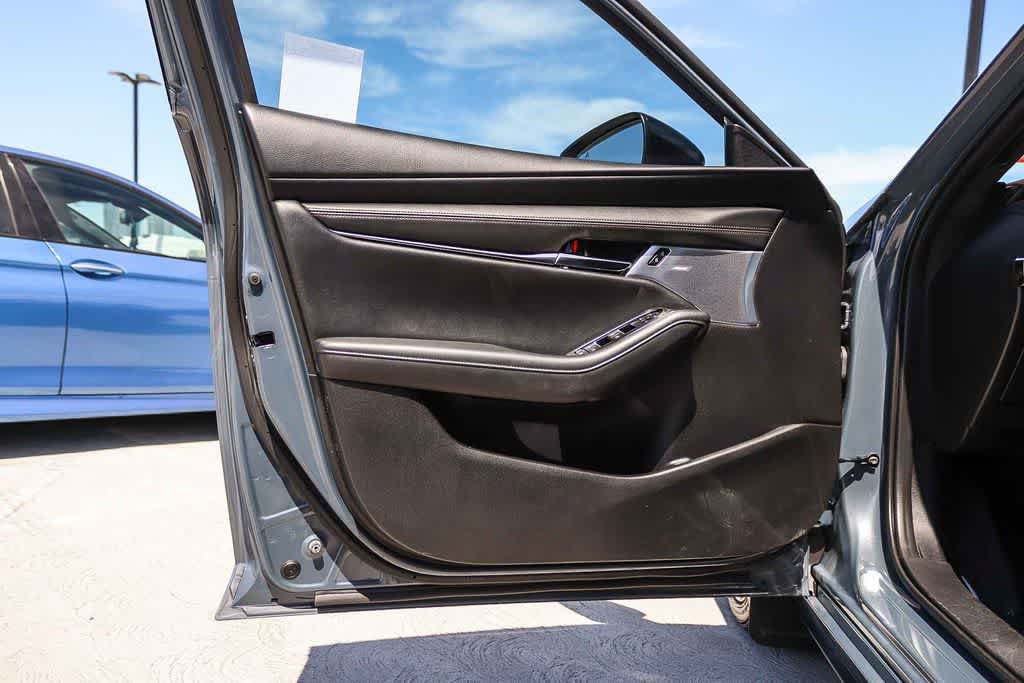 Used 2021 MAZDA MAZDA3 Hatchback w/Premium Plus Pkg AWD/4WD image 22