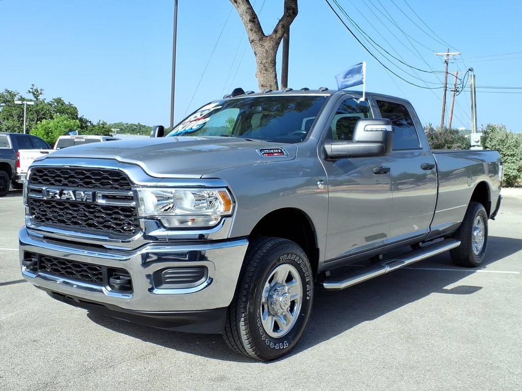 Used 2024 RAM 2500 Tradesman w/ Chrome Appearance Group AWD/4WD image 14