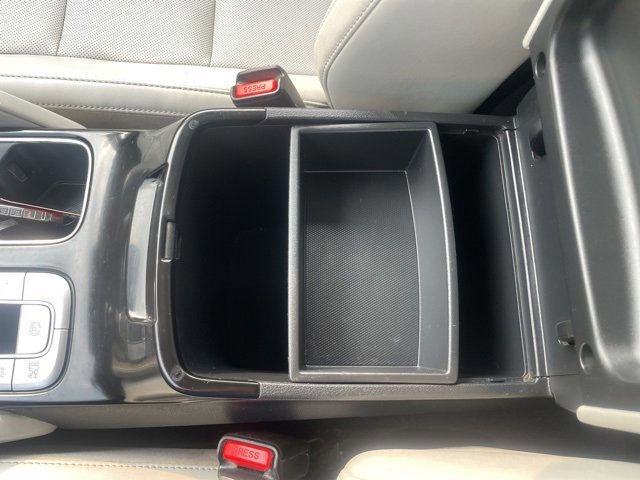 Used 2022 Kia Telluride S image 39