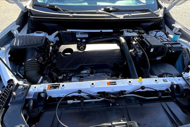 Used 2023 GMC Terrain SLE w/ Driver Convenience Package image 15