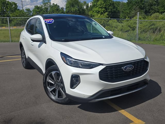 Certified 2023 Ford Escape Platinum w/ Premium Technology Package