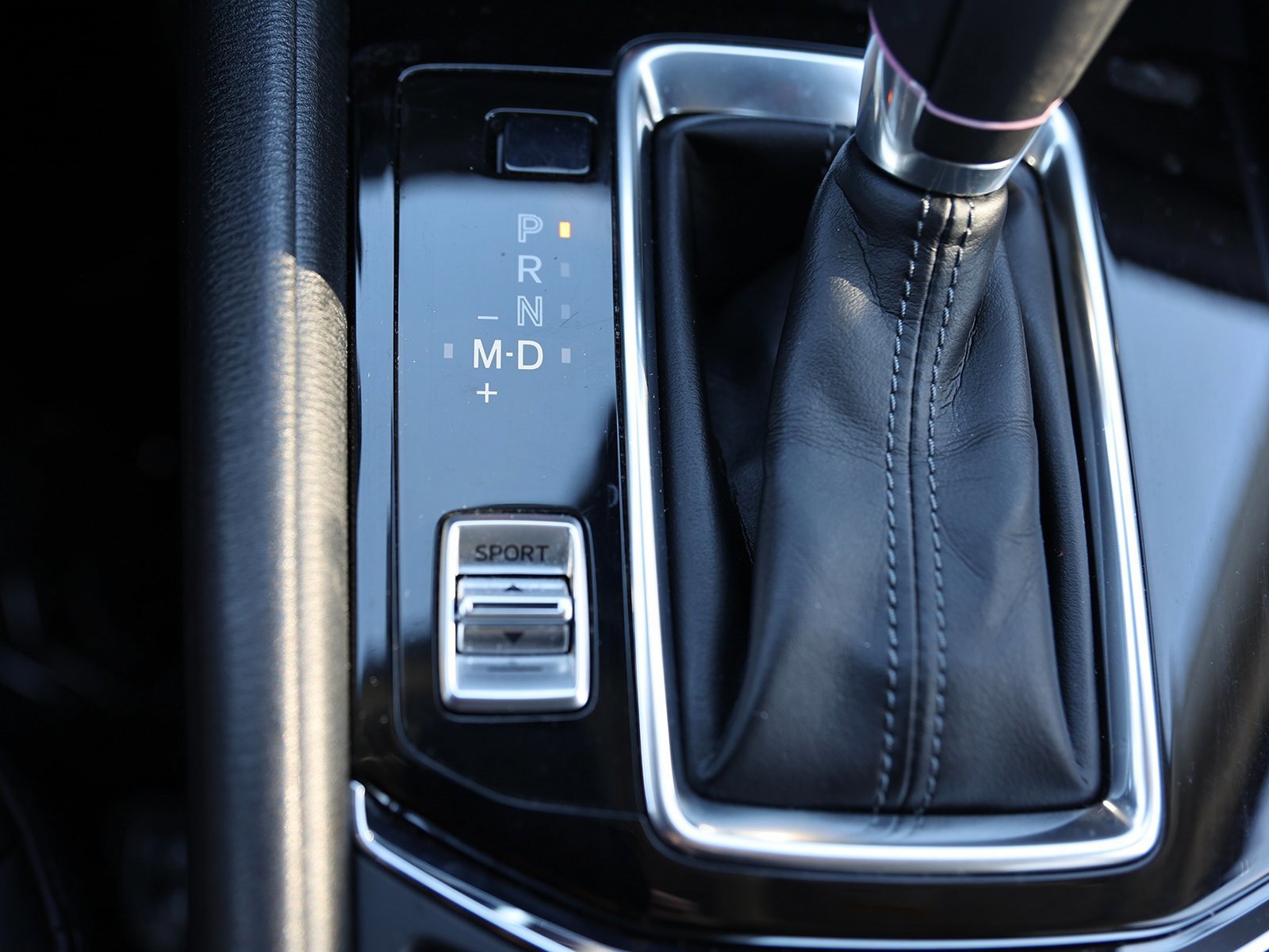 Used 2019 MAZDA CX-5 Touring image 28