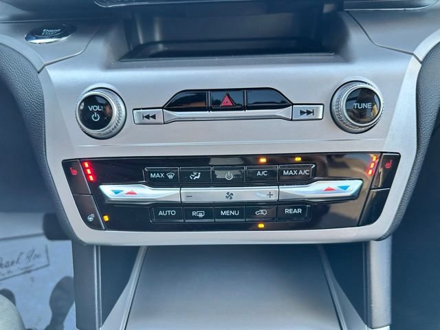 Certified 2022 Ford Explorer XLT w/ Equipment Group 202A AWD/4WD image 68