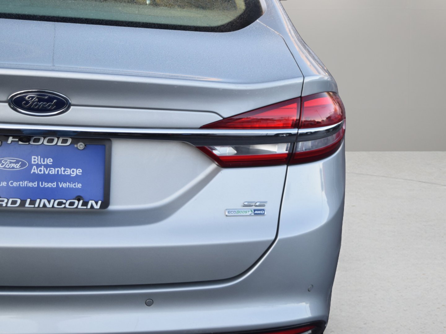 Certified 2017 Ford Fusion SE w/ Fusion SE Technology Package image 5