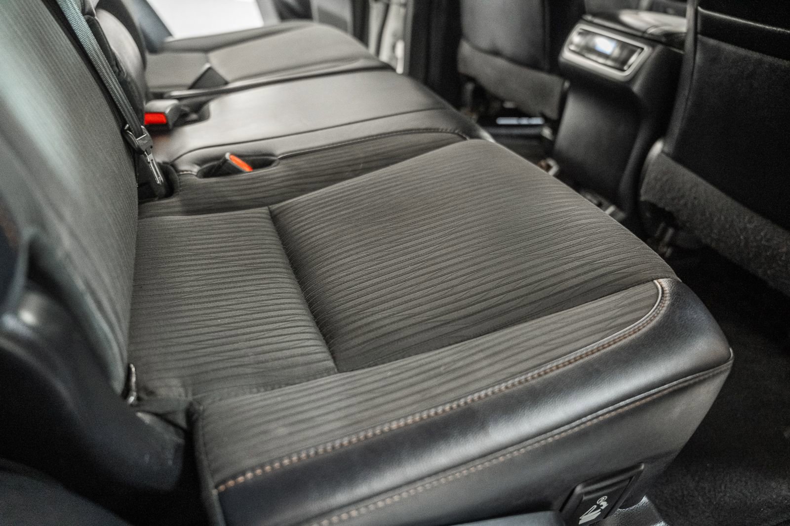 Used 2017 Toyota Highlander Plus w/ Protection Package #3 AWD/4WD image 37