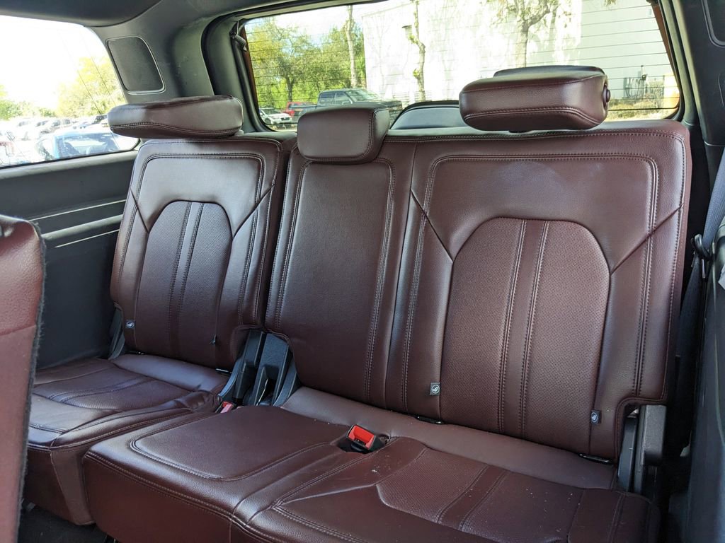 Certified 2024 Ford Expedition Limited image 18