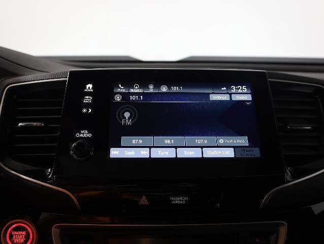 Used 2023 Honda Passport Elite image 14