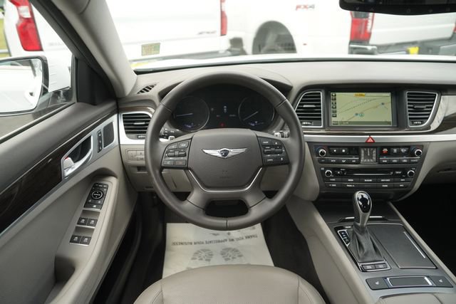 Used 2017 Genesis G80 3.8 RWD image 21
