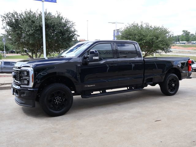 Certified 2025 Ford F250 Lariat w/ Black Appearance Package AWD/4WD image 7
