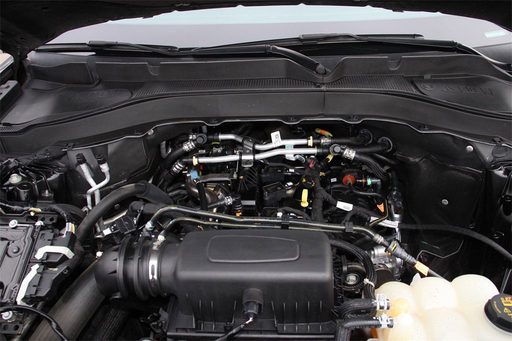 Certified 2023 Ford Explorer XLT w/ Equipment Group 202A image 31