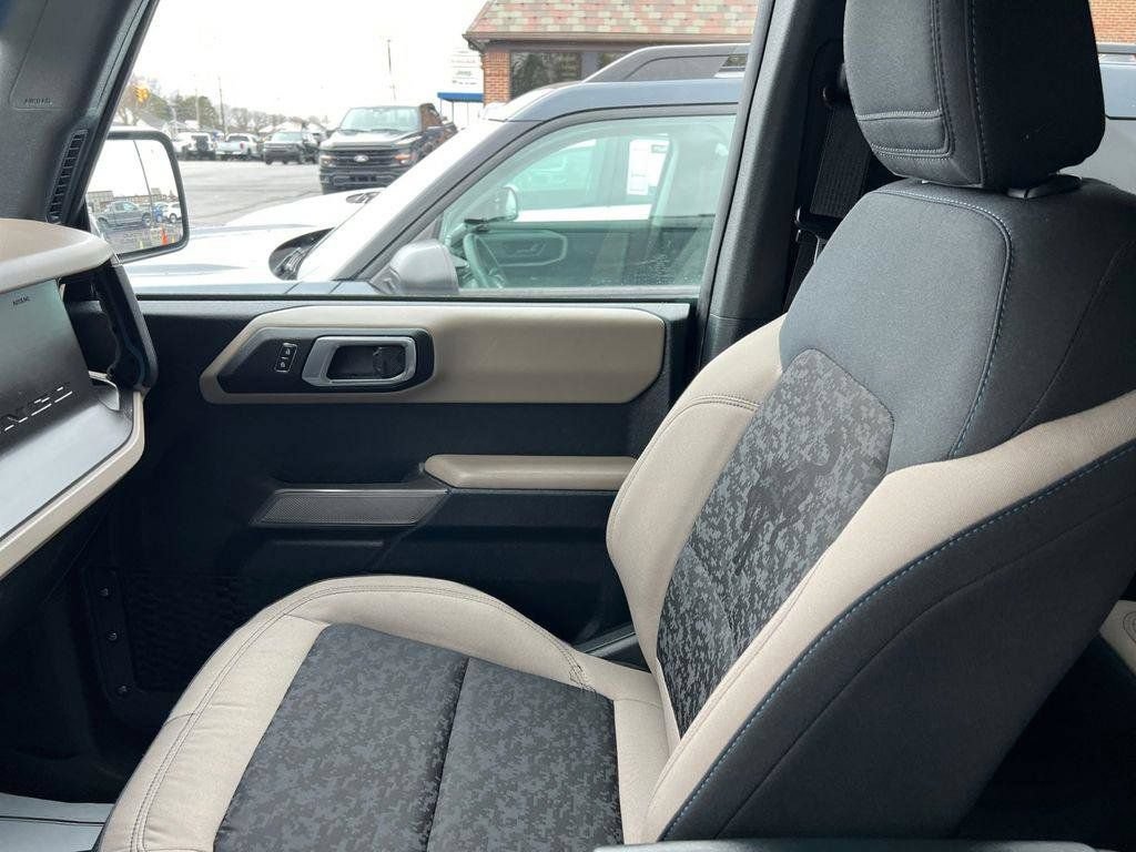 Certified 2022 Ford Bronco Wildtrak AWD/4WD image 37
