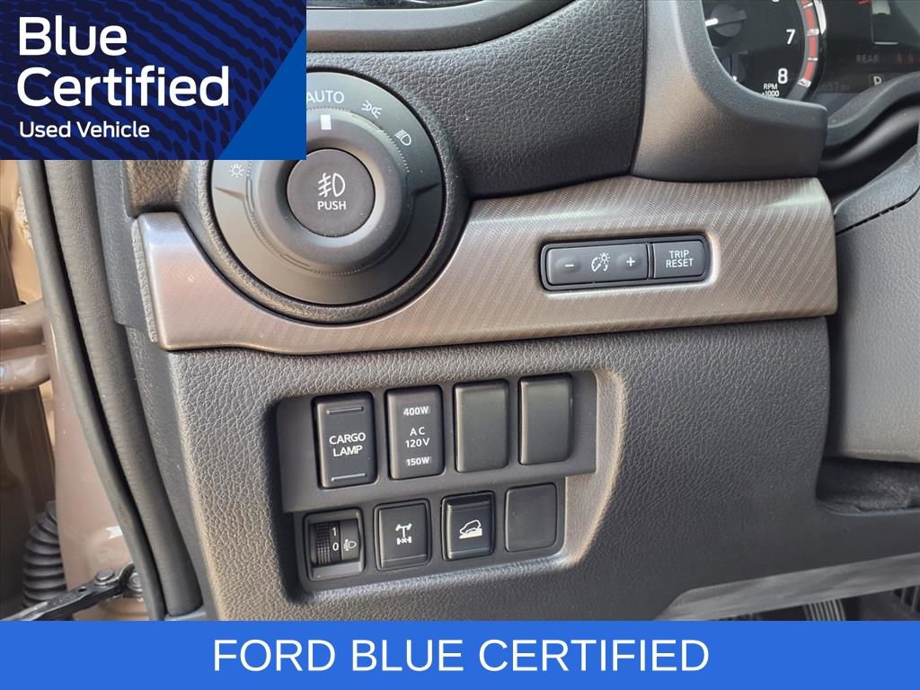 Used 2023 Nissan Titan PRO-4X w/ Pro-4x Convenience Package image 24