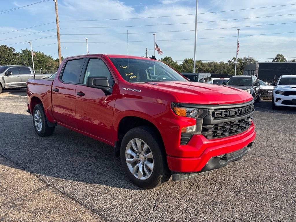 Used 2025 Chevrolet Silverado 1500 Custom