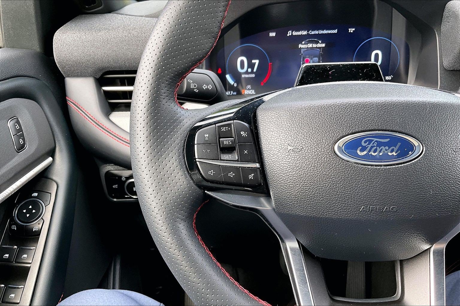 Certified 2025 Ford Explorer ST-Line w/ ST-Line Street Pack AWD/4WD image 18