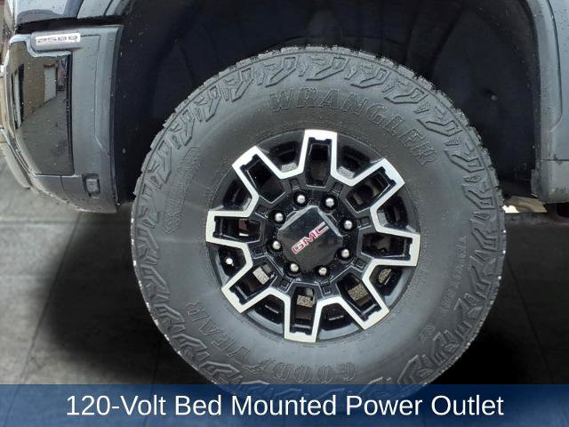 Used 2024 GMC Sierra 2500 AT4X AWD/4WD image 11