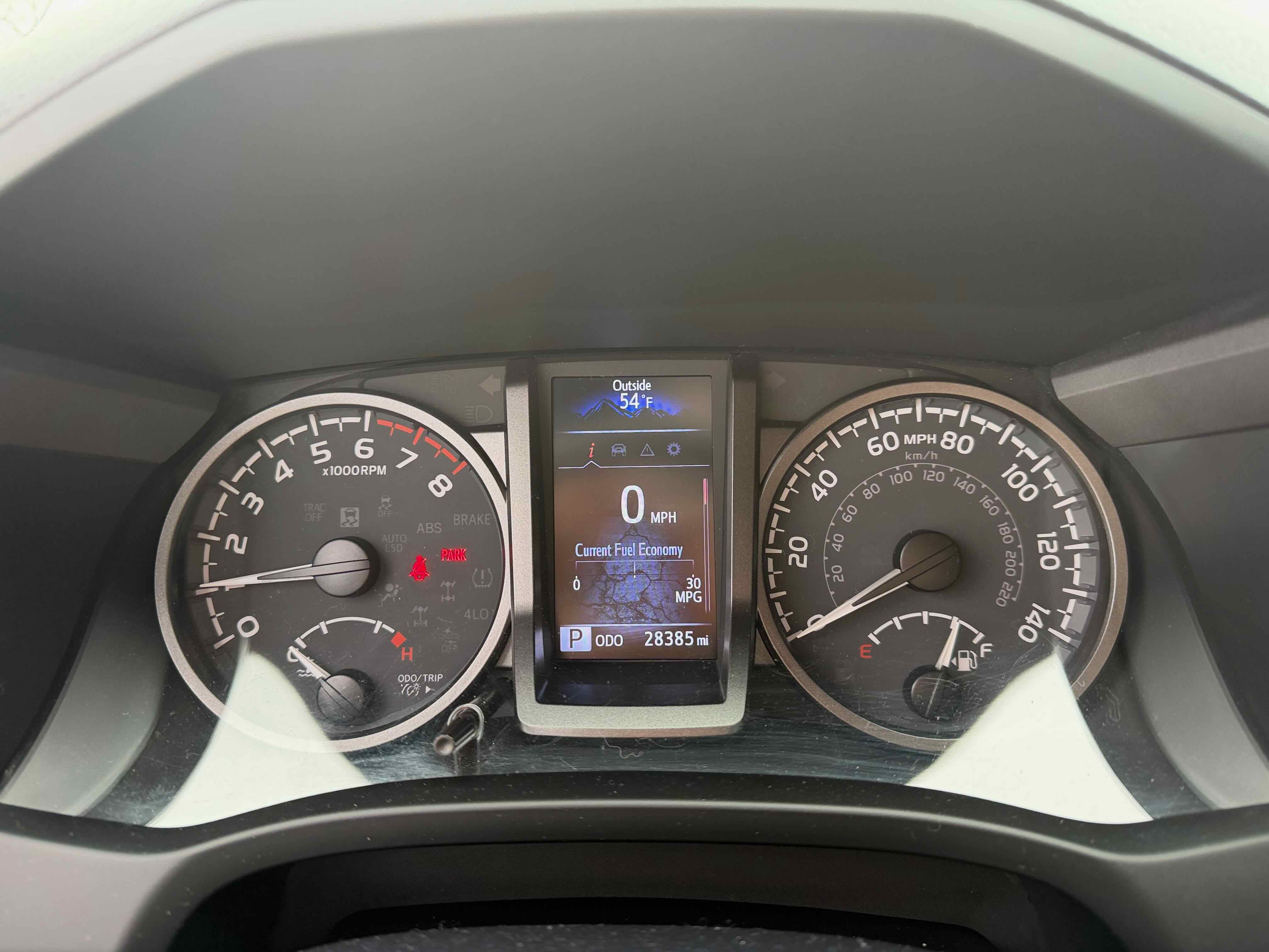 Used 2022 Toyota Tacoma TRD Off-Road image 19