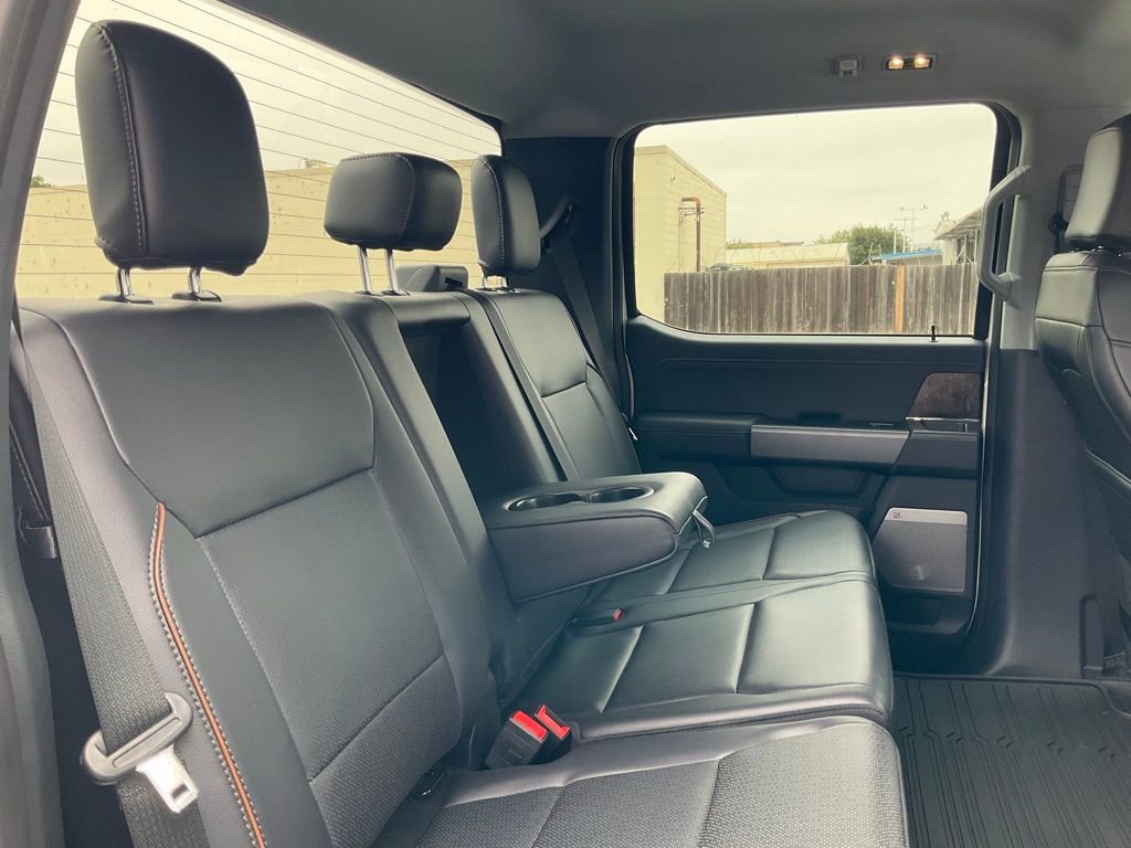 Certified 2025 Ford F350 Lariat w/ Black Appearance Package image 59