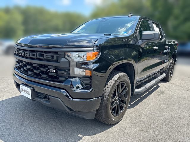 Used 2026 Chevrolet Silverado 1500 Custom w/ Turbomax Blackout Package AWD/4WD image 4