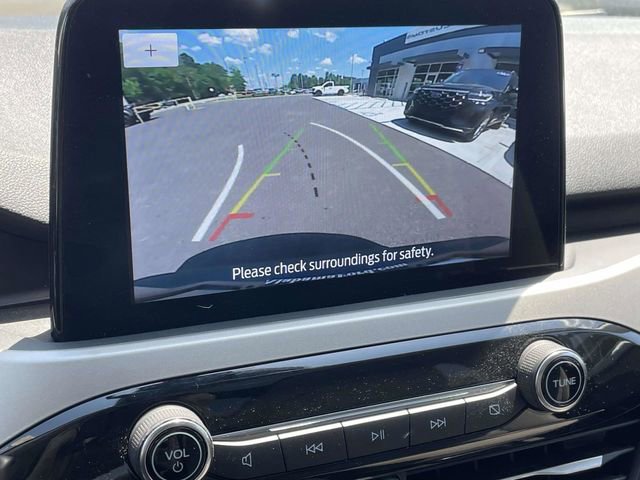 Certified 2022 Ford Escape SE w/ SE Sport Appearance Package FWD image 17