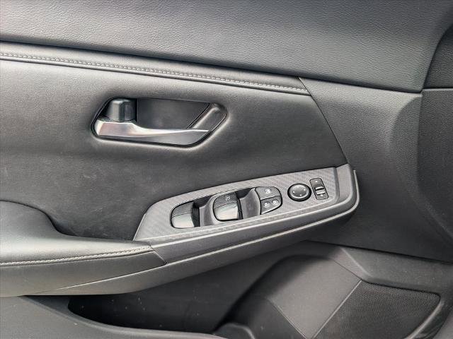 Used 2023 Nissan Sentra SV image 15