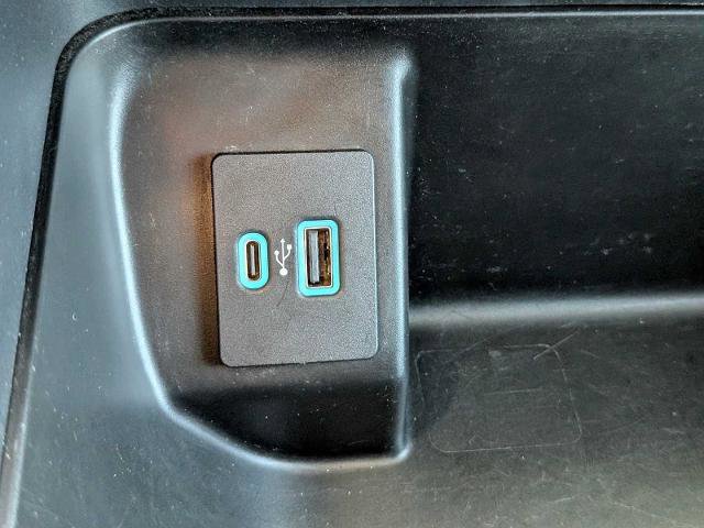 Certified 2024 Ford F150 XLT w/ Mobile Office Package image 38