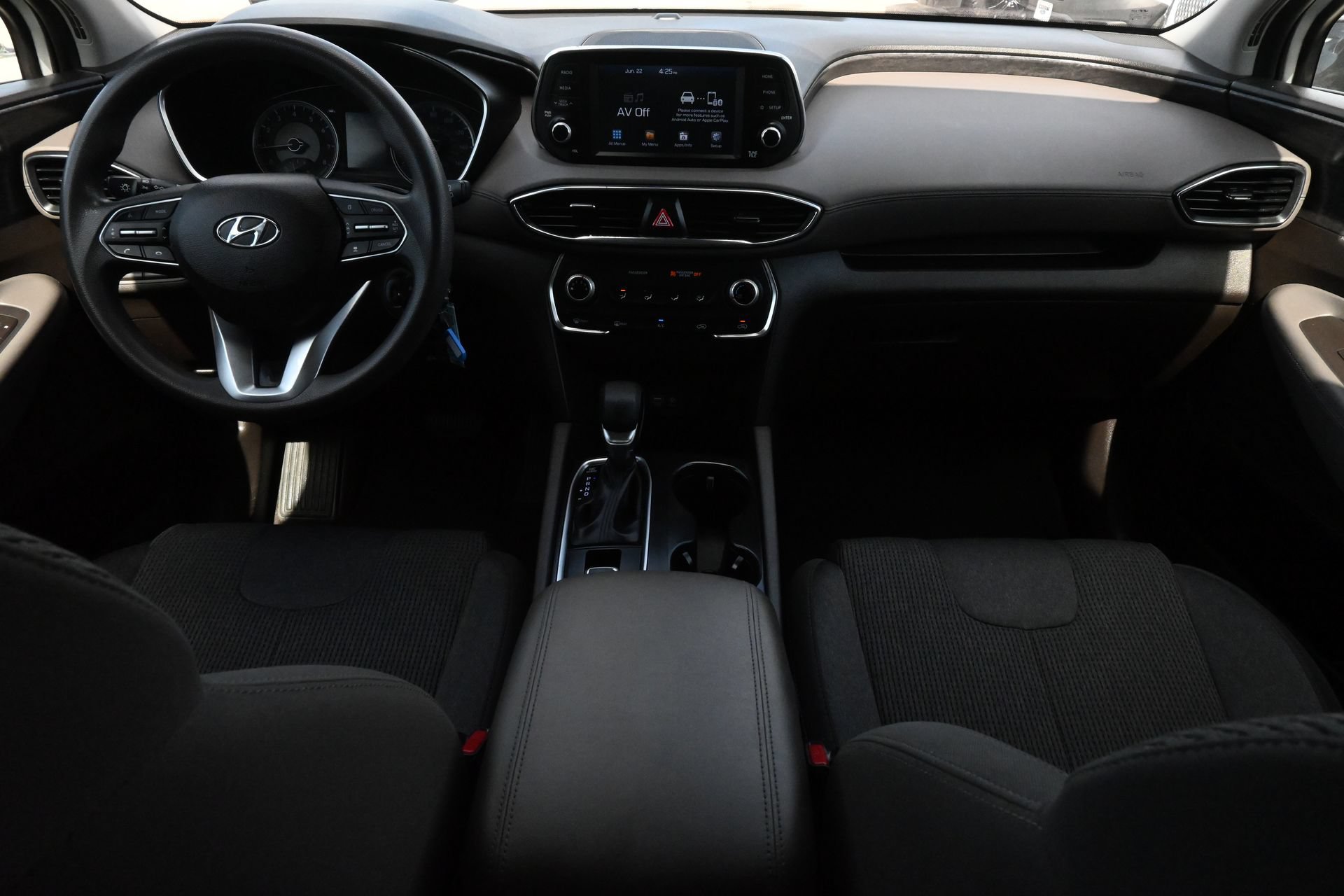 Used 2020 Hyundai Santa Fe SE w/ Cargo Package FWD image 5