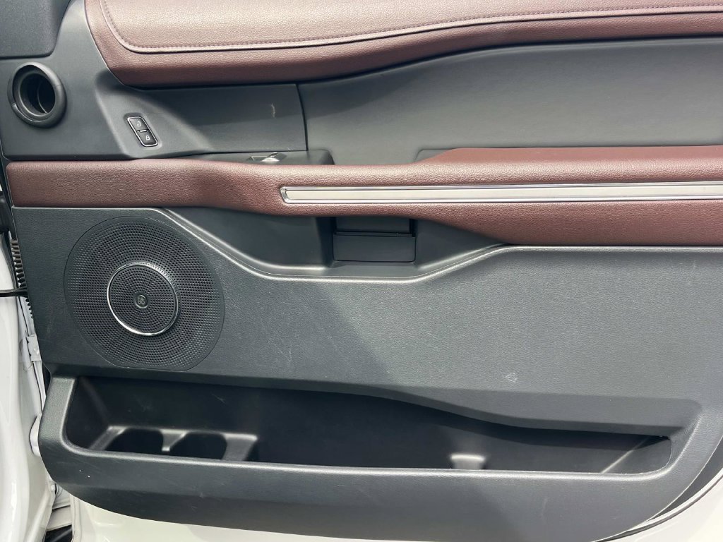 Certified 2024 Ford Expedition Limited RWD image 27