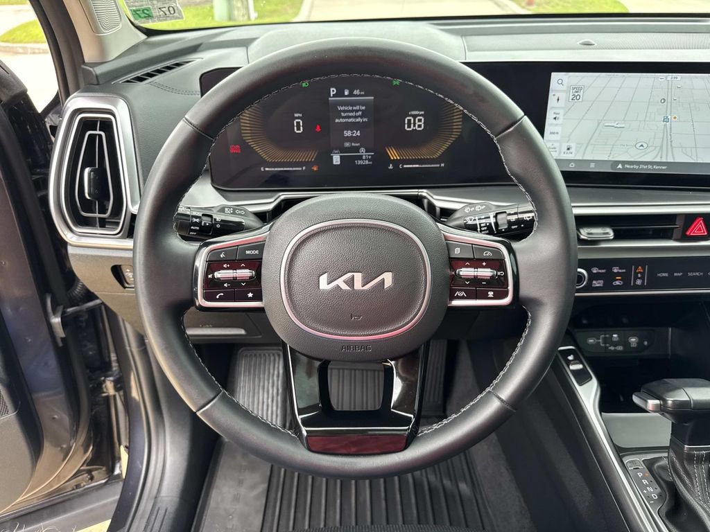 Used 2025 Kia Sorento EX w/ Panoramic Sunroof Package FWD image 25