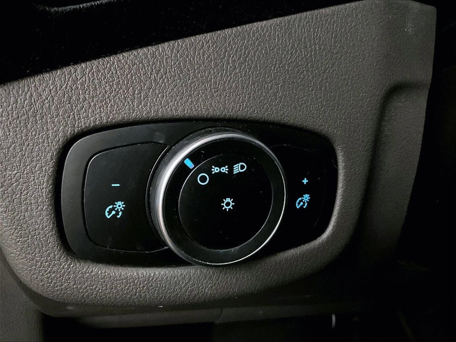 Certified 2019 Ford Transit Connect XL FWD image 28