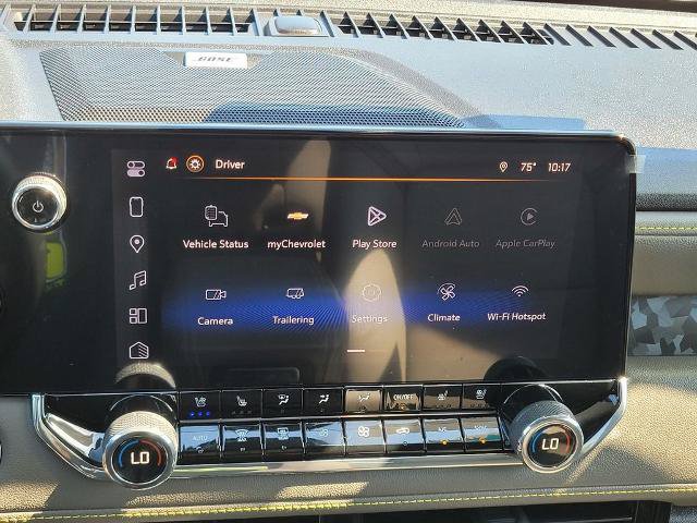 Used 2026 Chevrolet Colorado ZR2 w/ Technology Package AWD/4WD image 19