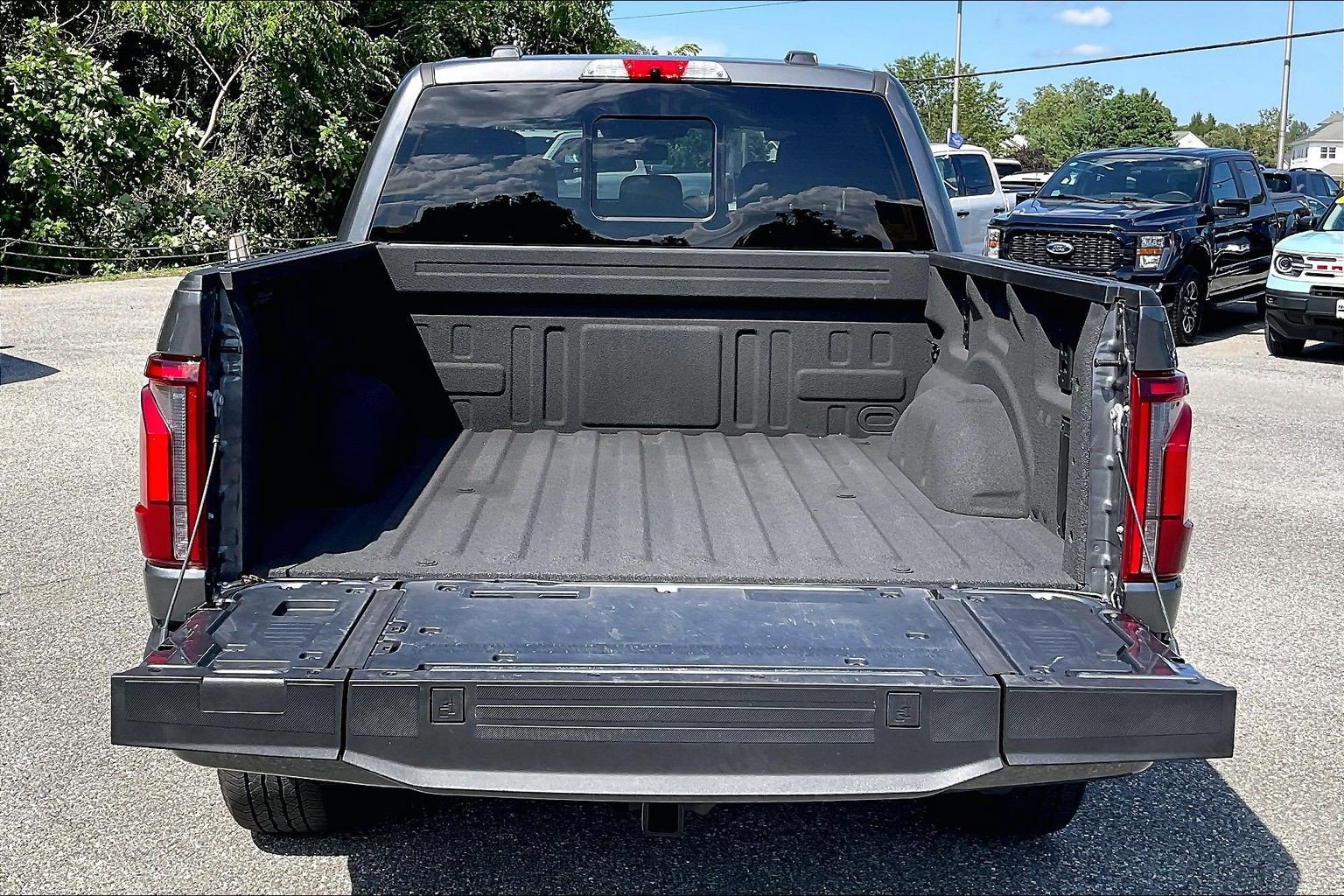 Certified 2025 Ford F150 Platinum w/ Equipment Group 702A High AWD/4WD image 33