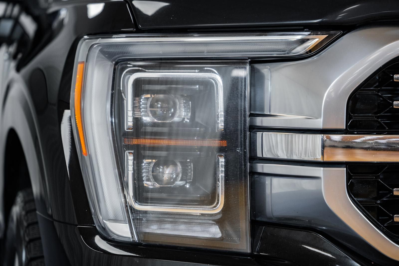 Certified 2023 Ford F150 Platinum w/ FX4 Off-Road Package image 9