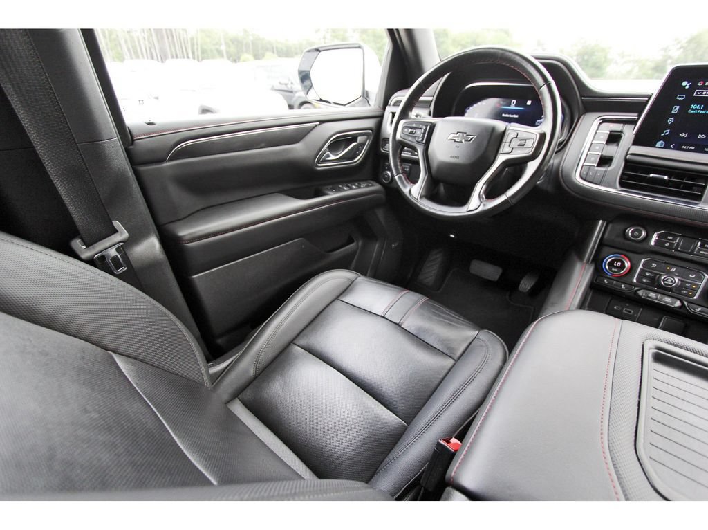 Used 2022 Chevrolet Tahoe RST w/ Luxury Package AWD/4WD image 11