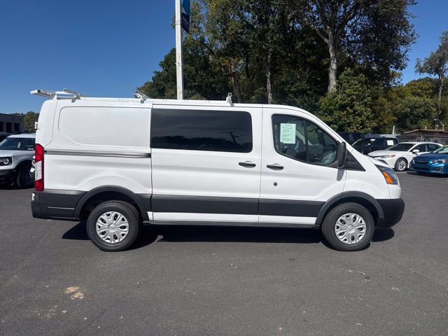 Certified 2018 Ford Transit 250 130 Low Roof w/ Exterior Upgrade Package RWD image 9