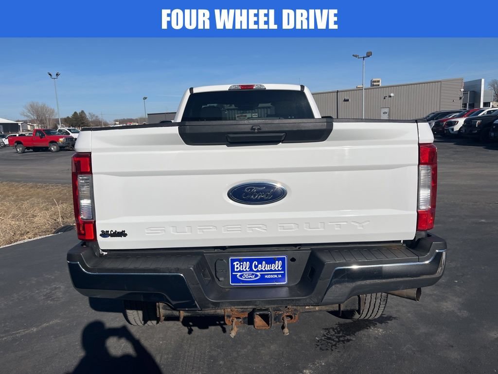 Certified 2019 Ford F250 XLT w/ FX4 Off-Road Package AWD/4WD image 5