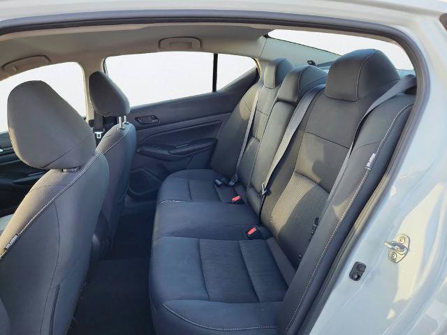 Used 2025 Nissan Altima 2.5 SV FWD image 17