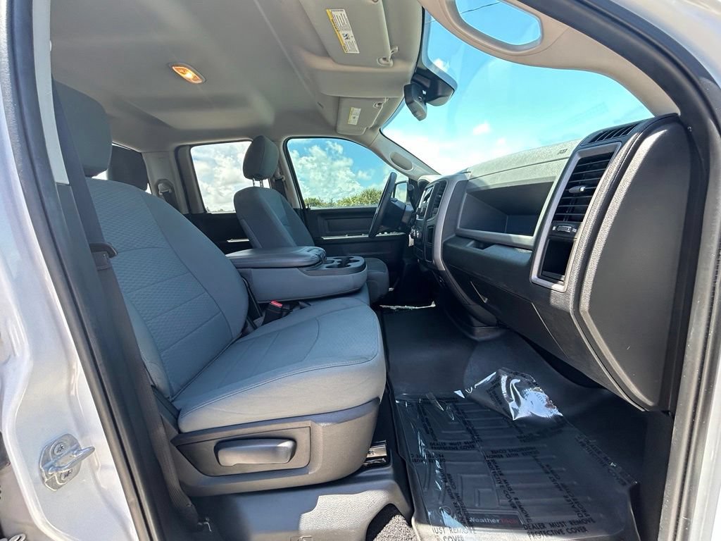 Used 2018 RAM 1500 ST w/ SXT Appearance Group AWD/4WD image 25