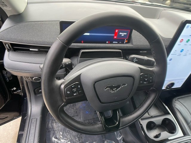 Certified 2025 Ford Mustang Mach-E Premium image 20