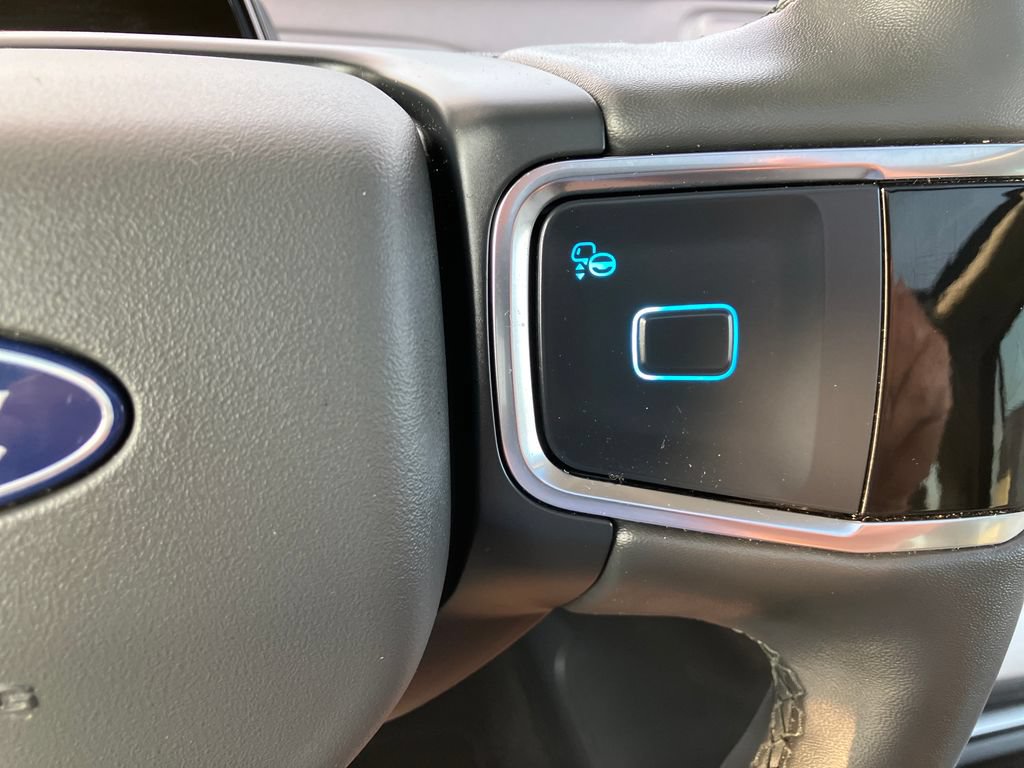 Certified 2025 Ford Expedition Active AWD/4WD image 49